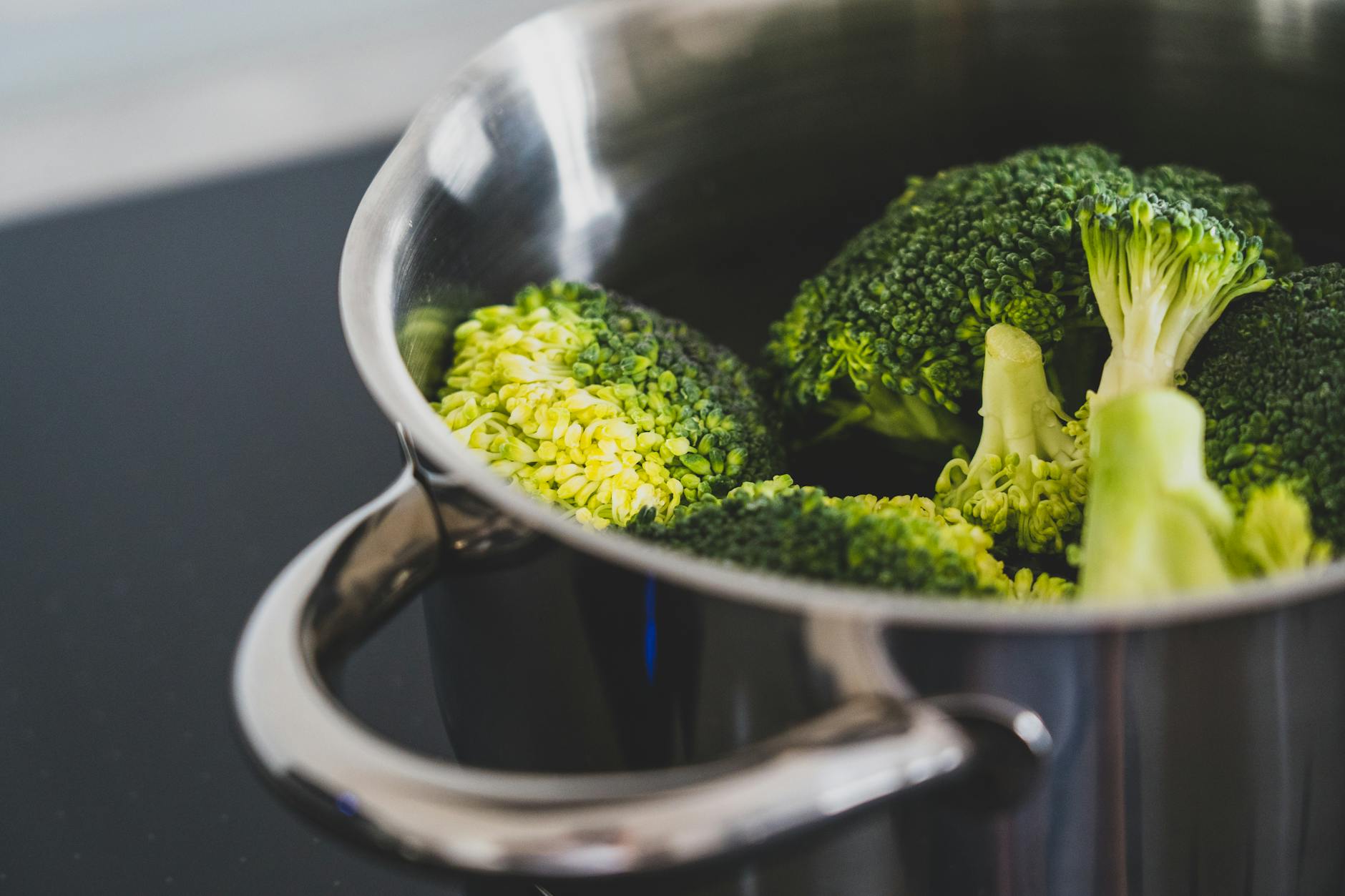10 Healthy Cooking Methods Ranked: From Best to Worst for Nutrient Retention