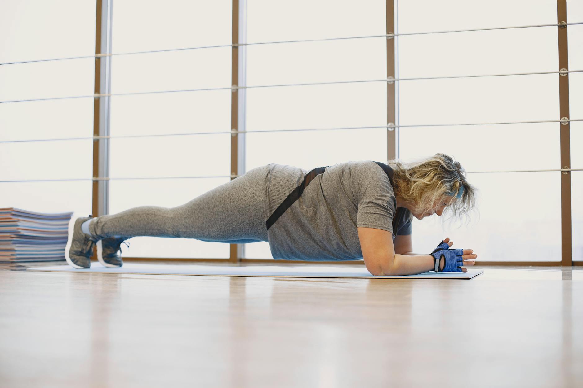 Bodyweight Exercises for Golfers: Build Strength at Home