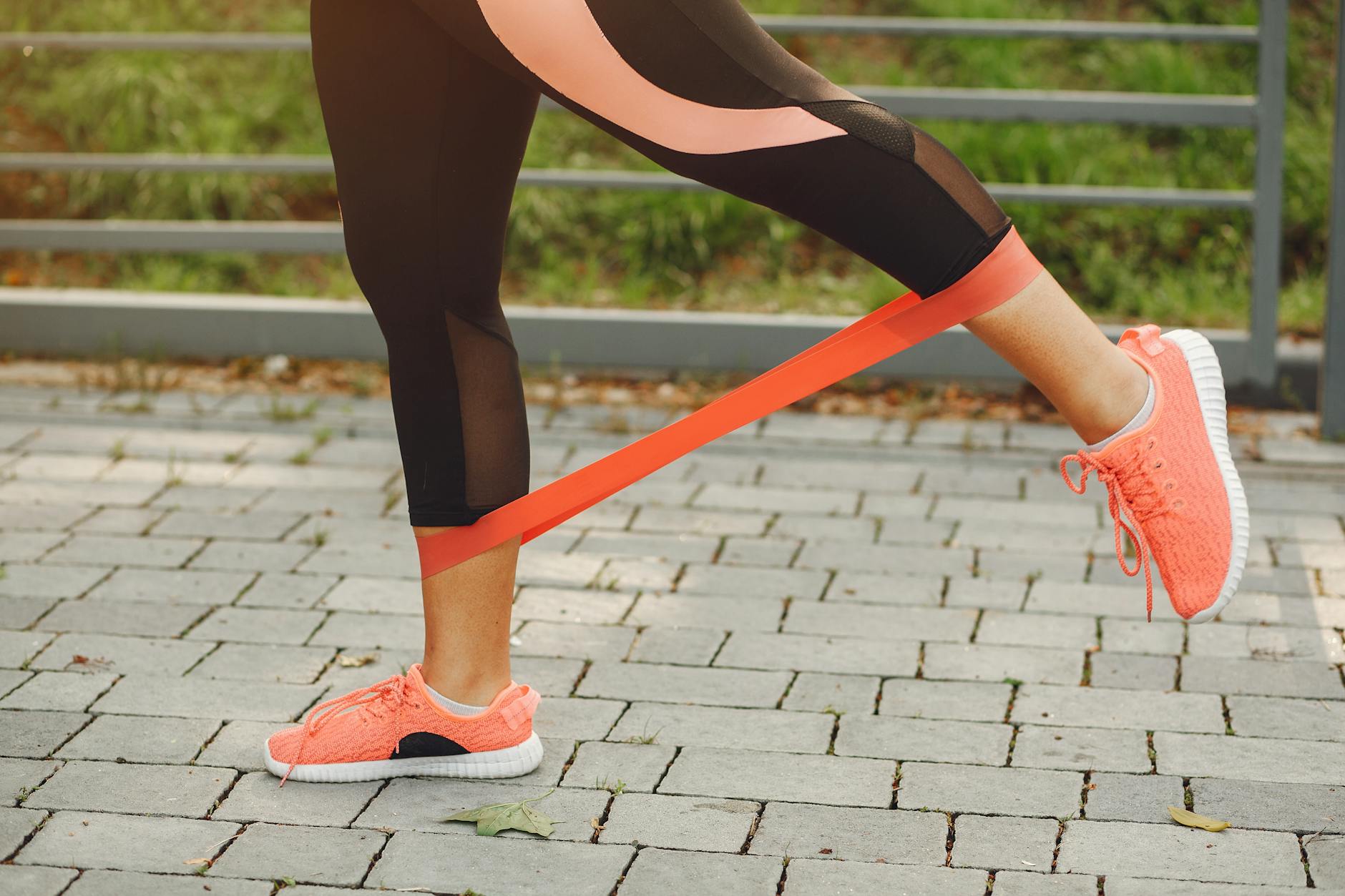 Poor Leg Circulation: Warning Signs, Causes, and How to Improve Blood Flow
