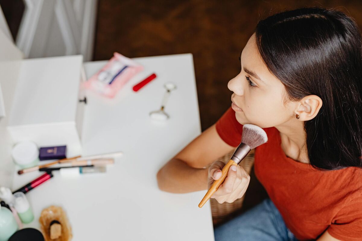 Why Your Makeup Never Sits Right: Skin Texture Issues and How to Fix Them